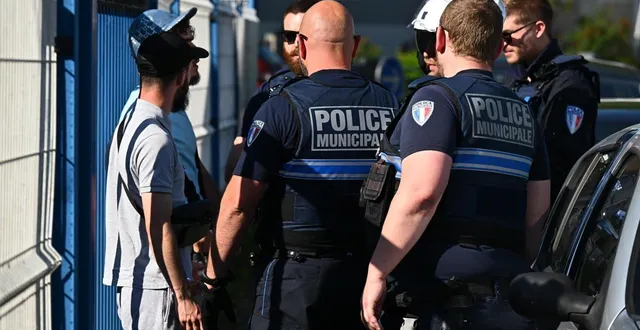 photo  la police municipale de nantes, ici lors d’un contrôle en mai 2025, a vu ses effectifs doubler depuis 2020.  &copy;  franck dubray / ouest france 