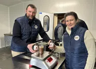 photo  chemillé, les blottières, vendredi 13 février 2026. depuis un an, marine et benoît huntzinger préparent leur crème de marrons dans leur propre atelier de transformation, aménagé dans la ferme. 