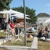 photo  la guinguette la plaisance sur le port de sablé-sur-sarthe, au lancement de sa deuxième saison, en mai 2025. 