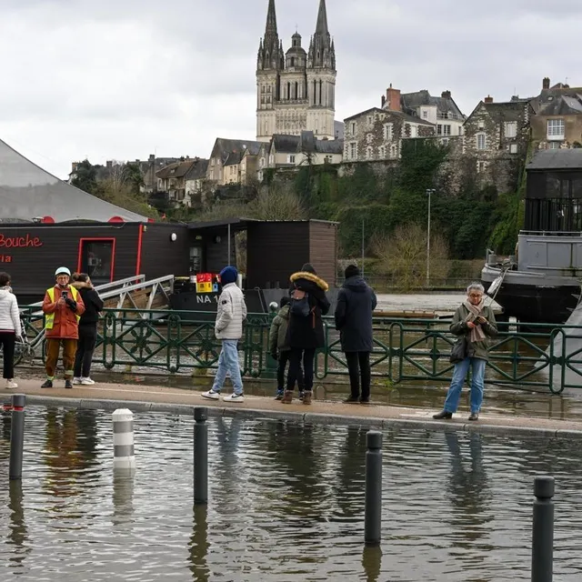 photo la maine reste tout de même largement au-dessus des 6 m, ce lundi matin.  ©  archives co - laurent combet