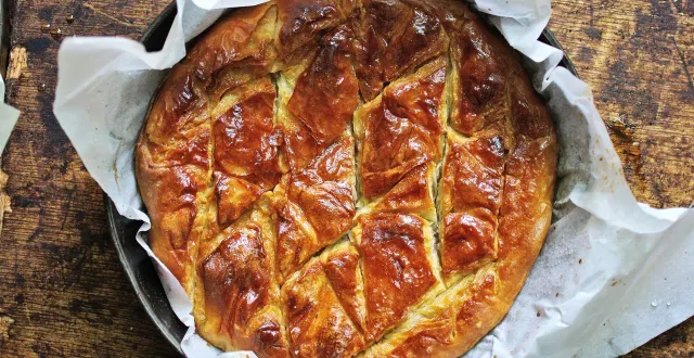 photo  l’incontournable kouign-amann de la boulangerie des plomarc’h, à douarnenez (finistère).  &copy;  olivier marie / bretons en cuisine 