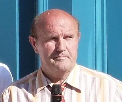 photo  jean dumur, maire sortant, sollicite un nouveau mandat  &copy;  ouest-france 