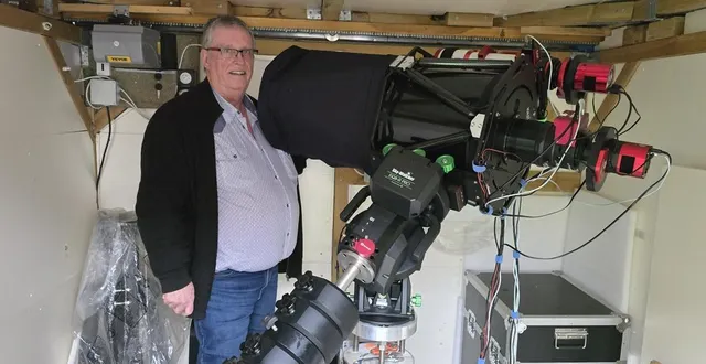 photo  patrice le poupon, astronome amateur, a ouvert les portes de son observatoire des étoiles installé à son domicile, à kervignac.  &copy;  ouest-france 