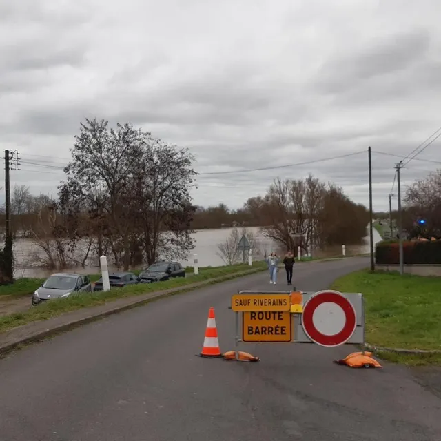 Plusieurs routes ont du être coupées à la circulation. Ouest-France photo plusieurs routes ont du être coupées à la circulation. © ouest-france