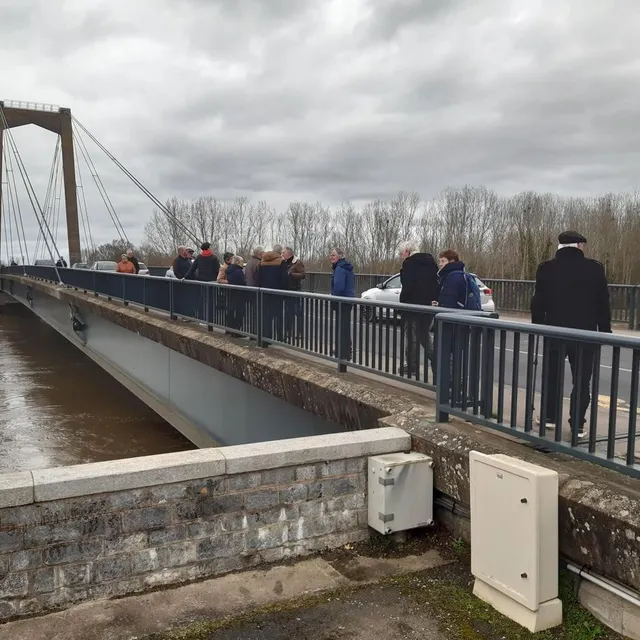 Les visiteurs sont nombreux aux bords de la Loire, à Saint-Florent-le-Vieil (Maine-et-Loire). Ouest-France photo les visiteurs sont nombreux aux bords de la loire, à saint-florent-le-vieil (maine-et-loire). © ouest-france
