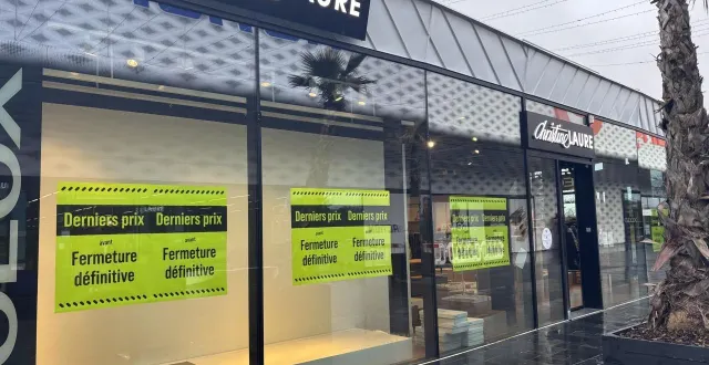 photo  la boutique christine laure a fermé ses portes à l’atoll.  &copy;  ouest-france 