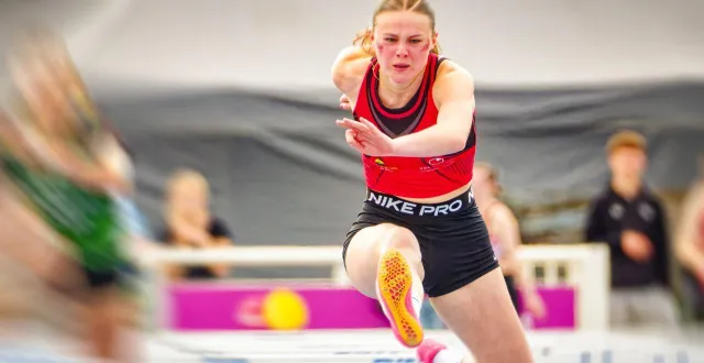 photo  la hurdleuse sarthoise coline béreau a battu son record personnel sur 60 m.  &copy;  archives dominique breugnot 