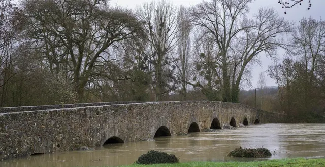 photo  yvré-l’évêque, samedi 21 février 2026. le niveau des cours d’eau diminue progressivement en sarthe, ici l’huisne.  &copy;  le maine libre - denis lambert 
