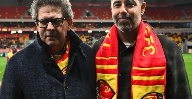 photo  le président-directeur général du mans fc, thierry gomez (à gauche), accompagné du cofondateur d’outfield et nouveau président du conseil d’administration du club sarthois, pedro oliveira.  &copy;  le maine libre - denis lambert 
