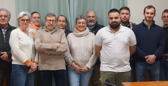 photo  de gauche à droite, patrick bonneau, olivia larrayadieu, solène guyon, gérard sirven, audrey raccouard, christelle pigeon, guillet denis, dinis léo, rousset rémi, moreau simon, hatton-mosbah laurine.  &copy;  denis guillet 