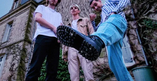 photo  trois anciens élèves de l’école de musique de beaupréau, proposent 5 titres disponibles dès le 27 février.  &copy;  co 