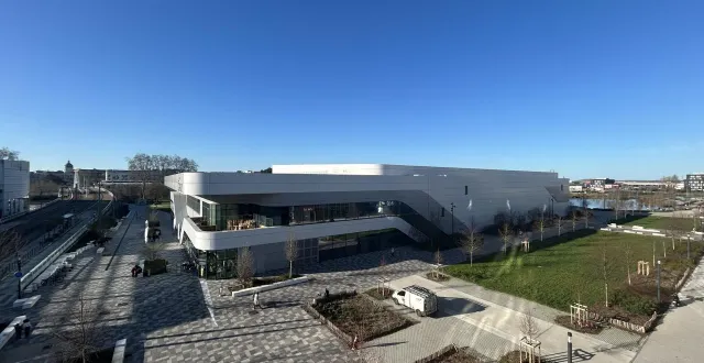 photo  le ciel bleu est de retour à angers (maine-et-loire).  &copy;  ouest-france 