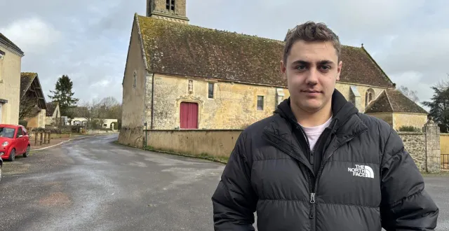 photo  malcolm béguin s’engage et se présente pour entrer au conseil municipal à l’occasion des élections, à 18 ans tout juste.  &copy;  ouest-france 