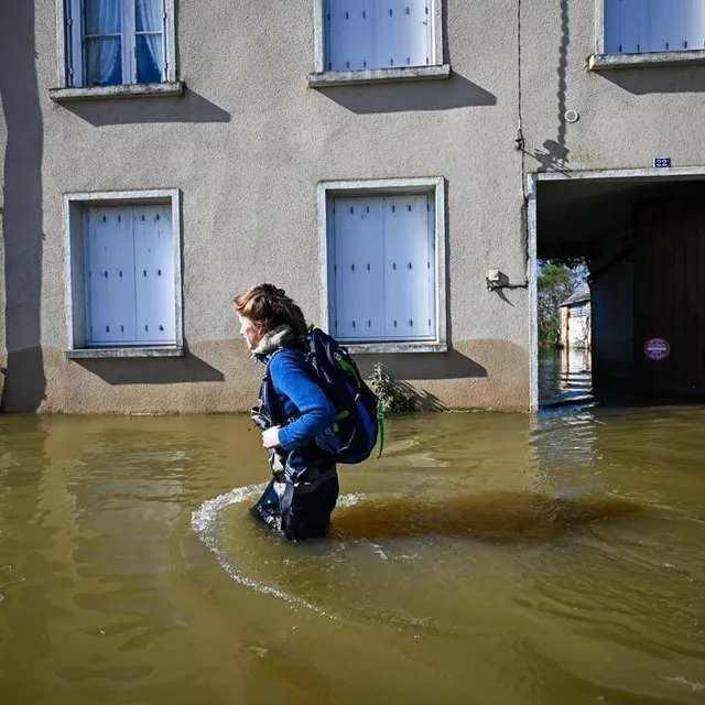 De nombreux habitants sont venus constater les dégâts. Franck Dubray / Ouest France photo de nombreux habitants sont venus constater les dégâts. © franck dubray / ouest france