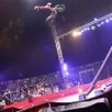 photo  une moto, une rampe sous un chapiteau : c’est le numéro de free style motor show que présente l’espagnol saul mengual lors de chaque représentation du cirque claudio zavatta à sablé-sur-sarthe jusqu’au 1er mars 2026. 