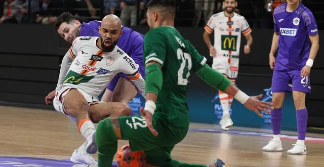 photo  ouassini guirio et les lavallois vont prendre trois vols entre paris et semey pour disputer leur quart de finale retour de la ligue des champions au kazakhstan.  &copy;  jean-françois quinebeche ouest-france 