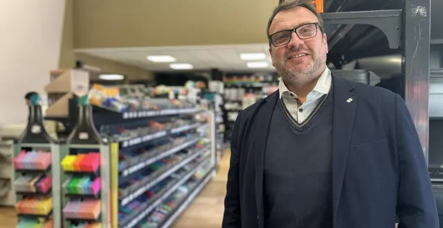 photo  depuis 2015, stéphane quesne, gère le magasin plein ciel, près d’alençon.  &copy;  ouest-france 