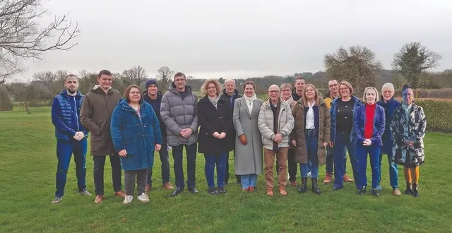 photo  de gauche à droite. yoann lenain, josias guervenou, hadet sylvie alexandre morand, dominique terreau, angelique brard, gérard roussel, estelle rondeau, hervé gouerec, sylvie dupont dylan guin, nathalie caillebotte, anthony dumaine, vanessa letessier, helene mirlier, claude lecomte, edwige constantin  &copy;  ouest-france 