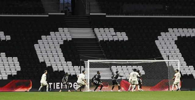 photo  match à huis clos
et sans public pour le duel entre angers sco et lille.  &copy;  philippe renault / ouest-france 