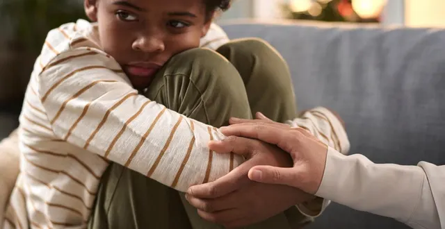 photo  l’écoute empathique est une des techniques de l’approche calmer parenting.  &copy;  photo d’illustration : mediaphotos 