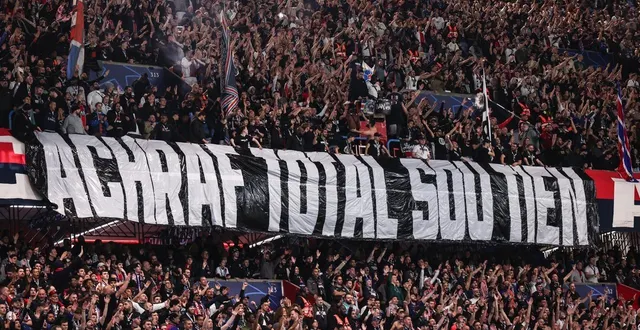 photo  les supporters parisiens ont témoigné leur soutien à achraf hakimi.  &copy;  afp 