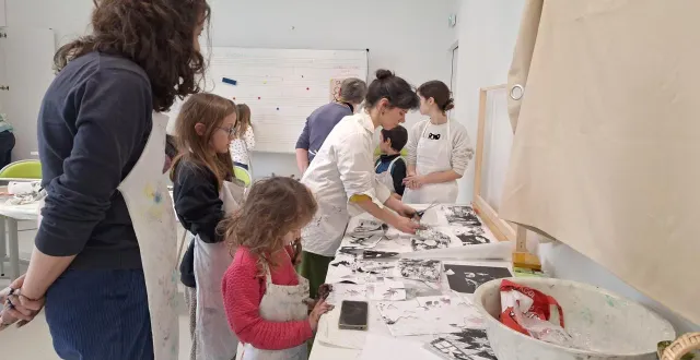 photo  composition de la fresque collective réalisée lors des ateliers avec agnès eymond.  &copy;  co 