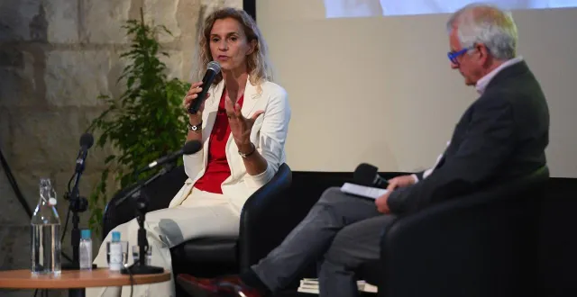 photo  delphine de vigan sera de retour samedi 7 mars, cinq ans après son premier passage aux entretiens littéraires de la collégiale.  &copy;  archive co – josselin clair 