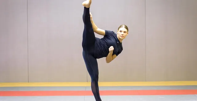 photo  la karatéka eva livet s’apprête à renouer le fil de sa prometteuse carrière : elle disputera, ce dimanche 28 février, les championnats de france espoir à thiais (val-de-marne).  &copy;  dominique breugnot photographer 