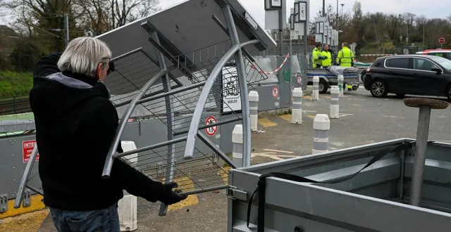 photo  angers, décembre 2024. les déchèteries de l’agglo seront très largement ouvertes.  &copy;  co - laurent combet 