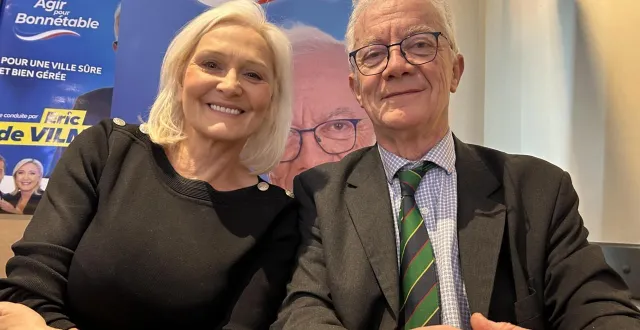 photo  bonnétable, vendredi 12 décembre 2025. éric de vilmarest, ici au côté de marie-caroline le pen, déléguée départementale du rn en sarthe, lors de la présentation de sa candidature.  &copy;  archives le maine libre 