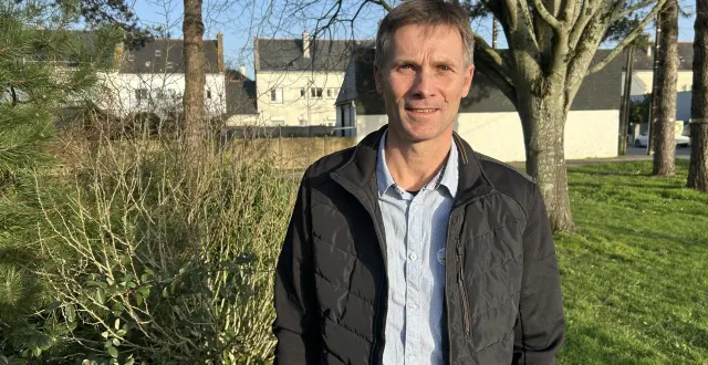 photo  olivier lefeuvre, candidat à la mairie de donges (loire-atlantique), le 25 février 2026.  &copy;  ouest-france 