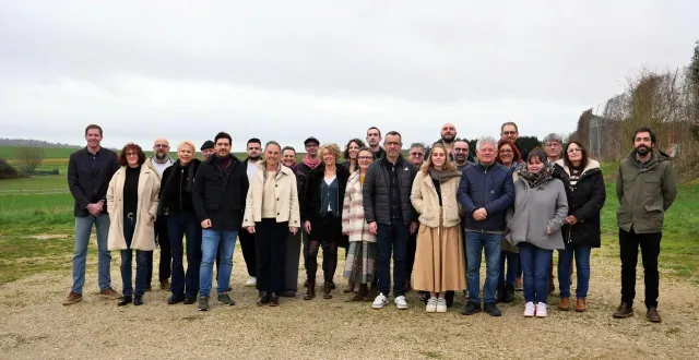 photo  la liste inventons demain, menée par grégory florance (tout à gauche), compte 55 candidates et candidats.  &copy;  document remis 