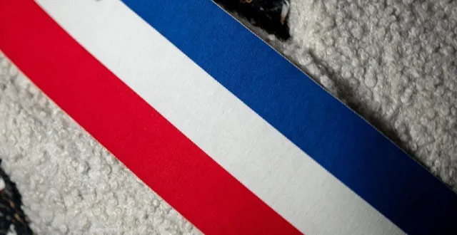 photo  certaines écharpes de maire vont changer d’épaule en france après les élections du 15 mars 2026 (photo d’illustration).  &copy;  archive guillaume saligot / ouest-france 