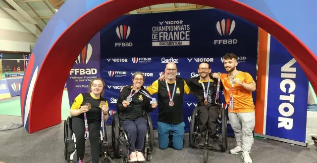 photo  marilou maurel, audrey bellia-sauvage, david foucher, laurent bellia-sauvage et charles noakes ont porté haut les couleurs de saint-herblain aux championnats de france 2026.  &copy;  bcsh 