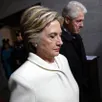 photo  l’ancienne candidate démocrate à la présidence, hillary clinton, et l’ancien président américain bill clinton arrivent sur la façade ouest du capitole américain le 20 janvier 2017 à washington, dc, avant la cérémonie d’investiture du président élu américain donald trump. 