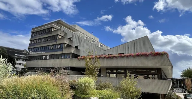 photo  ce sont finalement sept candidats qui se présentent aux élections municipales à cholet (maine-et-loire). parmi eux, le maire sortant gilles bourdouleix.  &copy;  ouest-france 