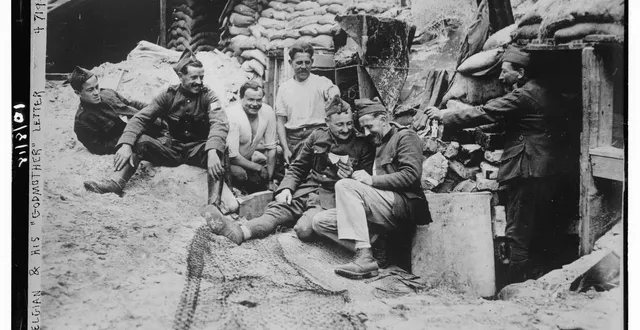 photo  un soldat lisant une lettre de sa marraine de guerre en 1915.  &copy;  photo : library of congress 