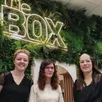 photo depuis le 23 février, élise brunet (au centre) a repris le salon de coiffure the box, dans la galerie marchande du super u de vihiers. elle est entourée de ses employées gwenaëlle wagon (à gauche) et amandine guilloteau.