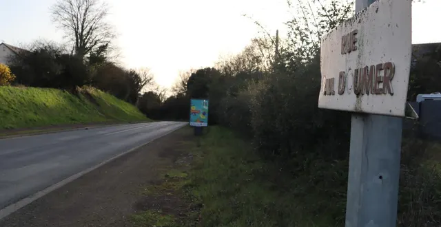 photo  les travaux d’aménagement de trottoirs seront réalisés du 2 au 27 mars 2026 sur la partie gauche de la rue paul doumer en arrivant à sablé-sur-sarthe.  &copy;  ouest-france 