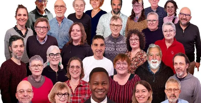 photo  rabbi kokolo, au centre du premier rang, avec ses colistiers dont la composition de la liste est désormais connue.   &copy;  mamers populaire et citoyenne 