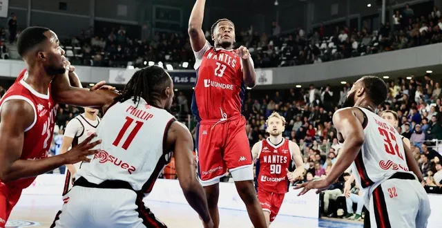 photo  hugo mienandi, capitaine du nantes basket hermine vient de prolonger son contrat jusqu’en 2028.  &copy;  sébastien dieu devienne 