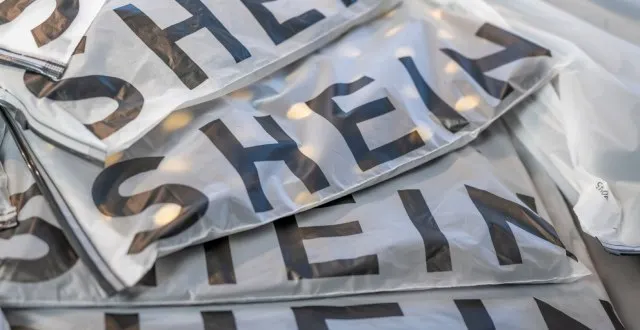 photo info débat. Taxe sur les petits colis : êtes-vous pour ou contre ?