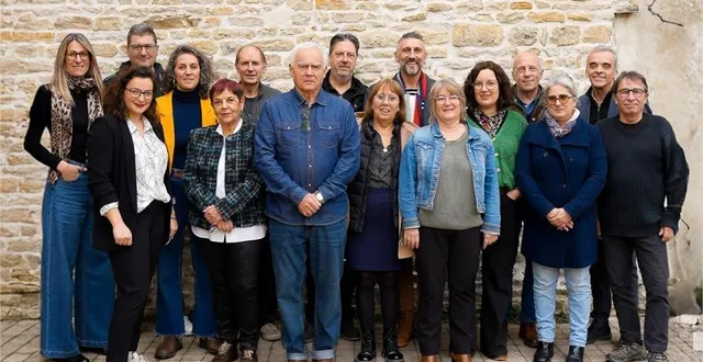 photo  alain lecomte accompagné de ses colistiers.   &copy;  alain lecomte 