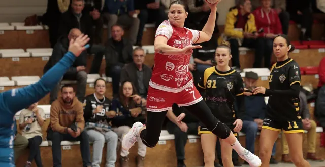 photo  lesly briémant et les celloises veulent rester invaincues cette saison dans leur salle.  &copy;  co - benoit felace 