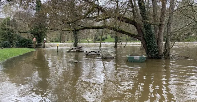 photo  à cause de fortes précipitations, la sèvre nantaise (ici à gorges et à monnières) avait atteint un haut niveau dans le vignoble nantais (photo prise le 14 février 2026).  &copy;  ouest-france 