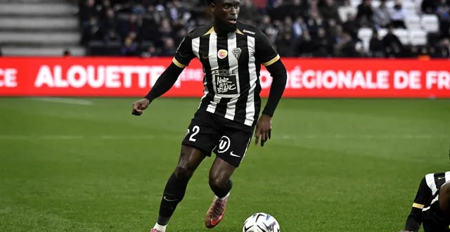 photo  le défenseur angevin carlens arcus  &copy;  marc ollivier/ouest-france 
