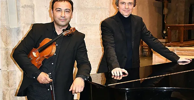 photo  mathieu el fassi et liviu badiu.  &copy;  association octavius 