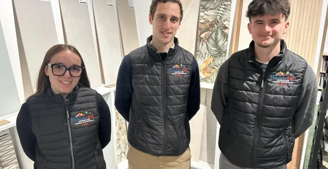 photo  l’équipe d’horizon sol : éloïse, brieuc et thibault. moyenne d’âge, un peu moins de 22 ans. un atout selon le trio.  &copy;  le maine libre 