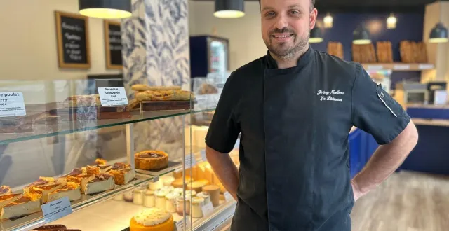 photo  angers, 1, rue du haras, le 27 février 2026. jérémy nivelleau a le sourire à la tête de la deuxième version des pâtisseurs.  &copy;  co 