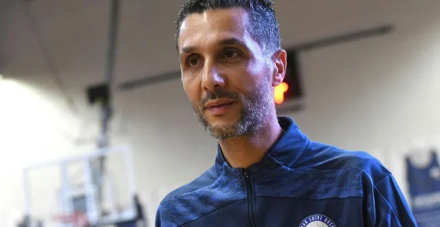 photo  nadir naidji, entraîneur de saumur.  &copy;  co - michel durigneux 